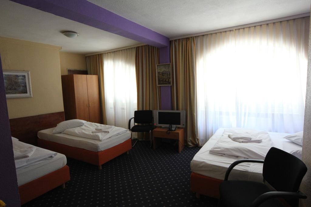 Carlton Hotel Франкфурт-на-Майне Экстерьер фото