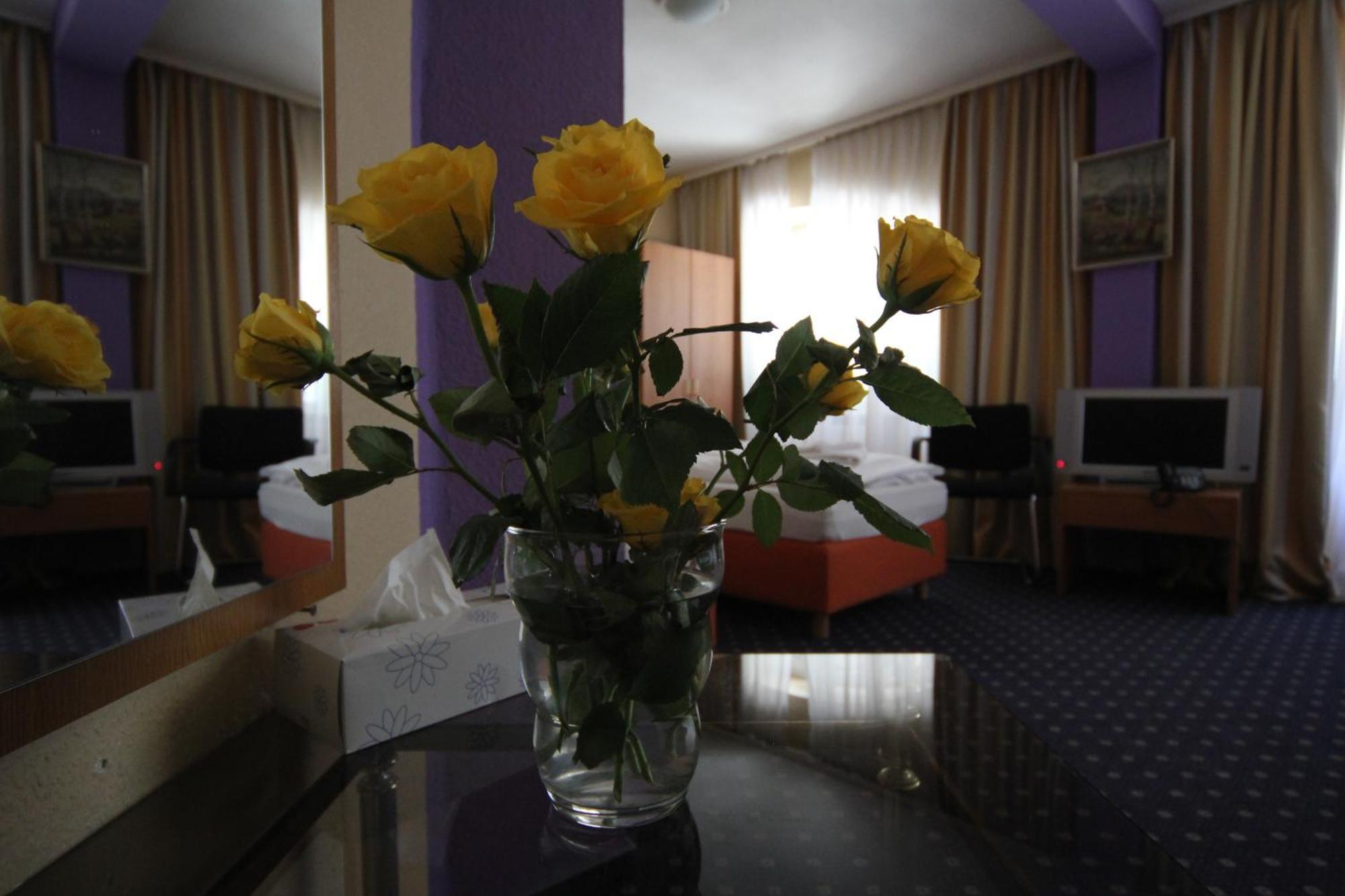 Carlton Hotel Франкфурт-на-Майне Экстерьер фото